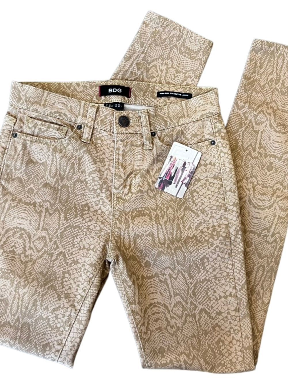 BDG Urban Outfitters High-rise cigarette Ankle Jeans Python Print Size 25